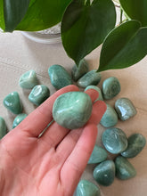Load image into Gallery viewer, Large Green Aventurine Pocket Stones
